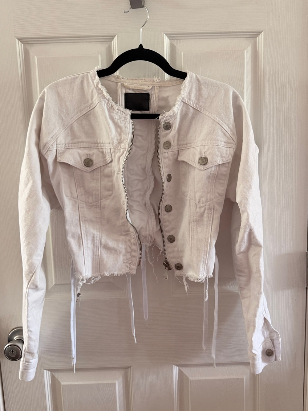 L.A. Anthony White Cropped Denim Jacket Distressed Raw Hem Size S